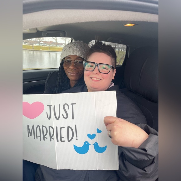 COME CHECK OUT MY POSHMARK $6 SHOWS!! STEAL MY INVENTORY! πΈπΈ - Picture 3 of 6